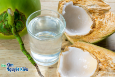 Thực hư chuyện đau bụng kinh uống nước dừa sẽ đỡ?